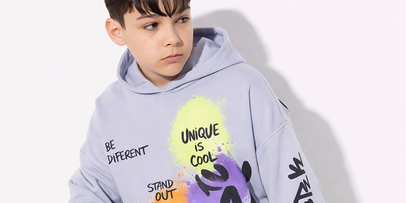 Авторский принт на толстовке